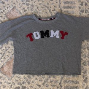 tommy hilfiger cropped crewneck top